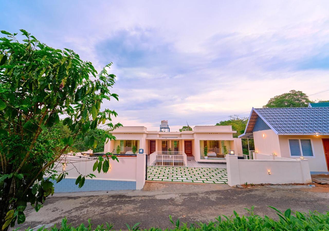 Glen Castle Vagamon Pool Resort By Voye Homes Exteriör bild