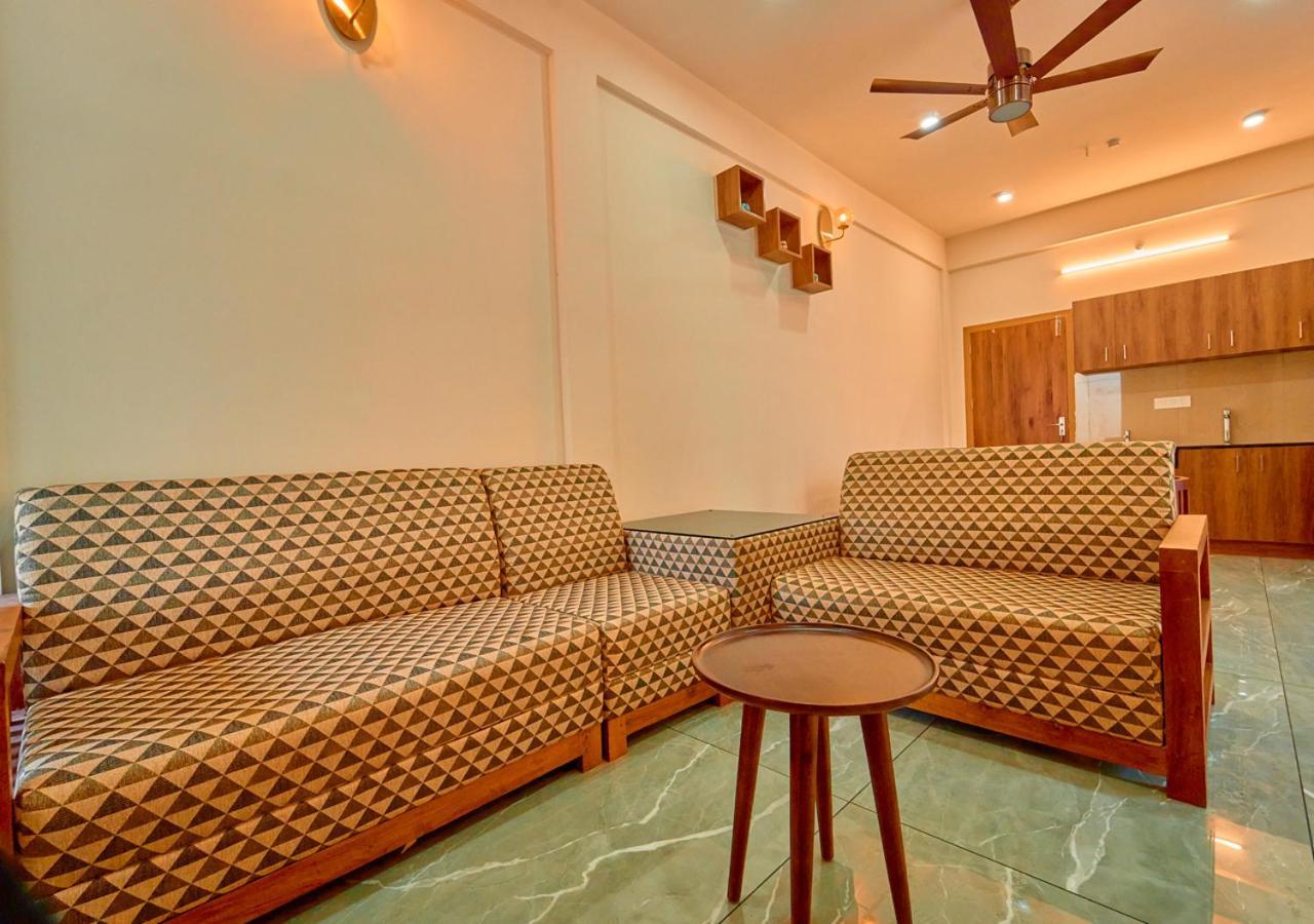 Glen Castle Vagamon Pool Resort By Voye Homes Exteriör bild