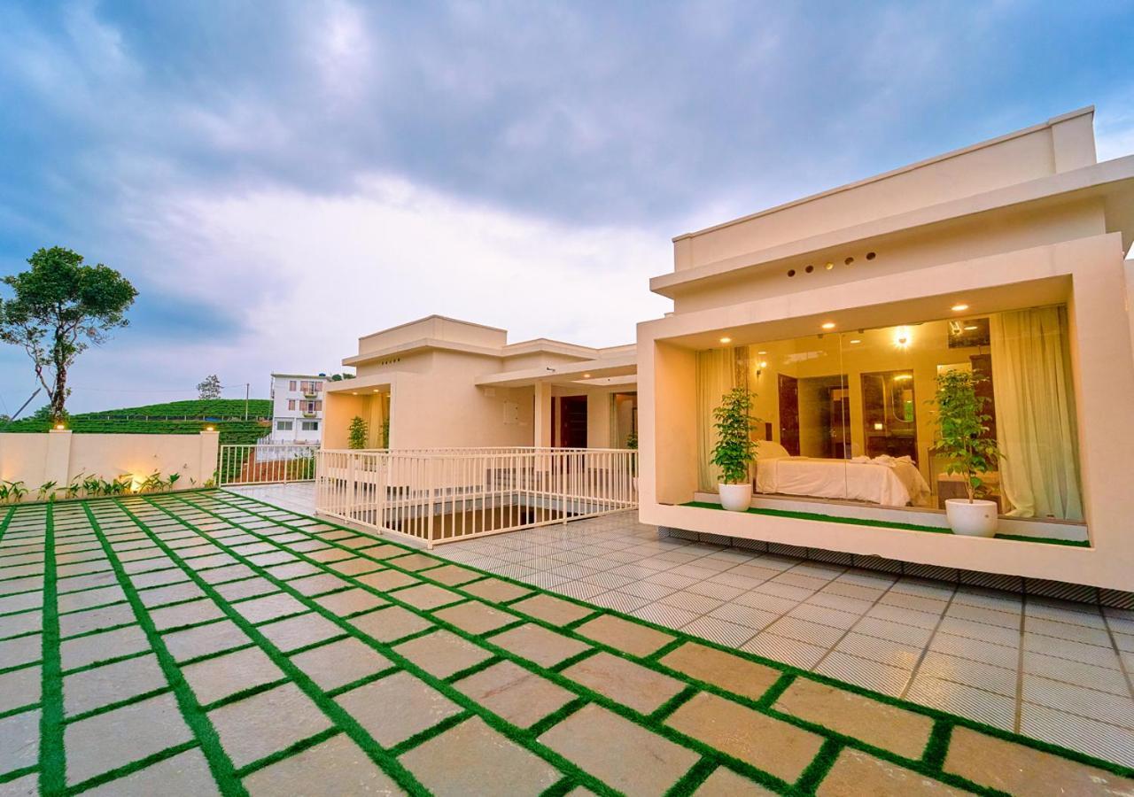 Glen Castle Vagamon Pool Resort By Voye Homes Exteriör bild
