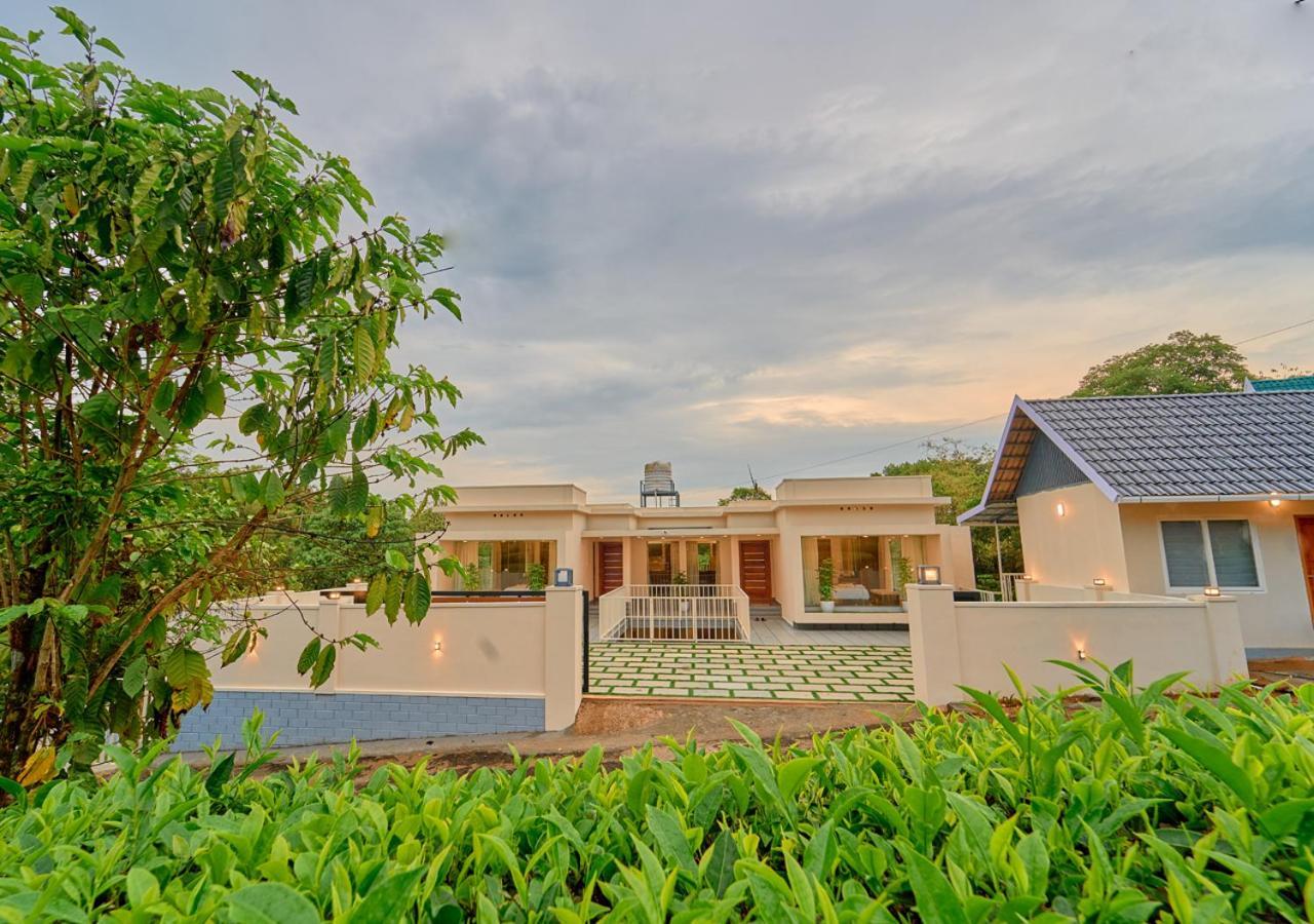 Glen Castle Vagamon Pool Resort By Voye Homes Exteriör bild